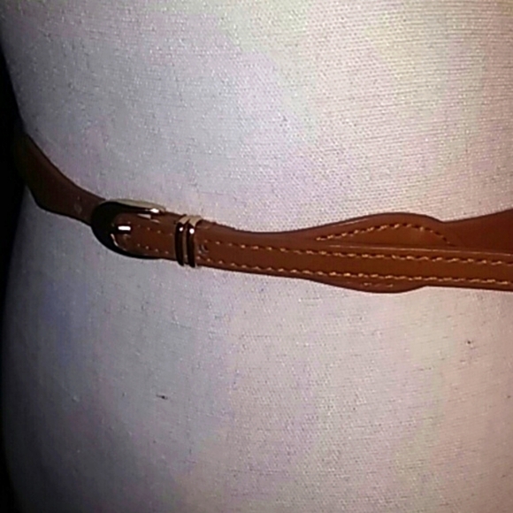 Belt Brown Micro 1/2" adj 33"-35" Size Large vegan leather brass buckle euc - Picture 5 of 7